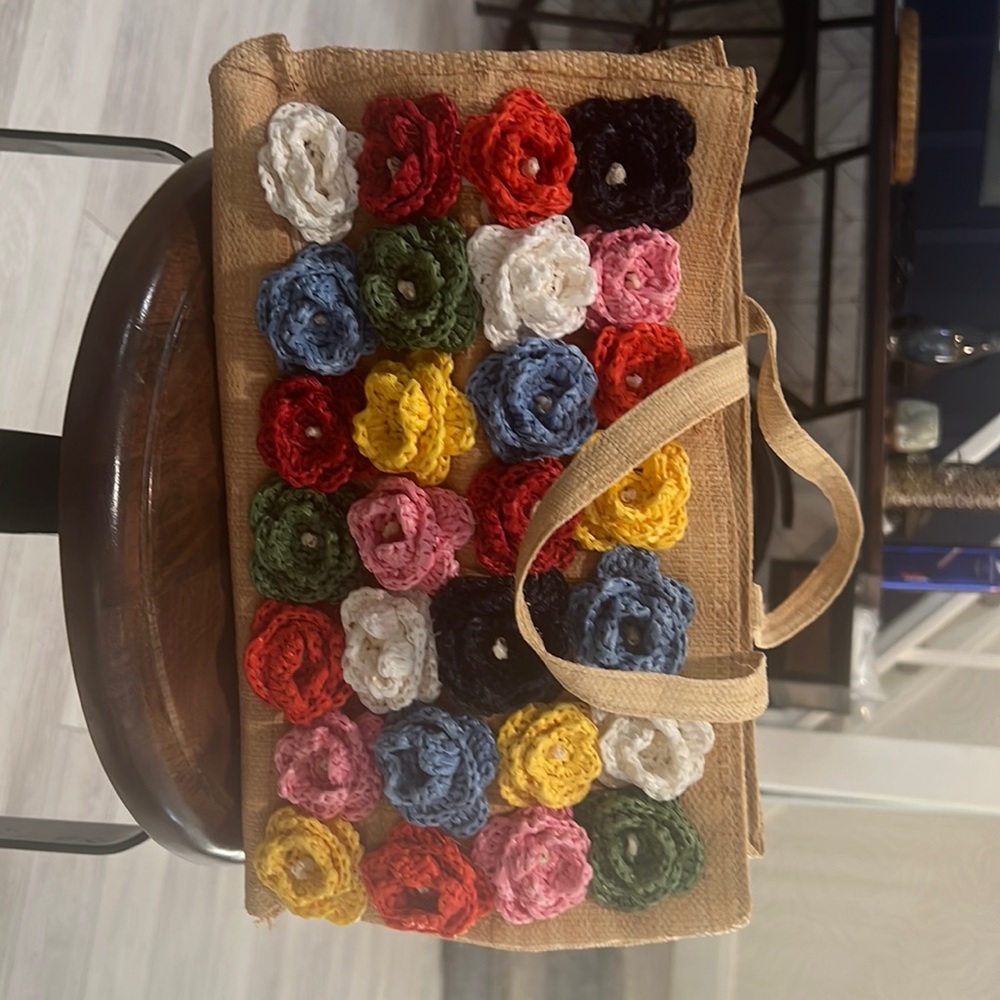 Saks fifth Ave made in Italy crochet flower hand purse